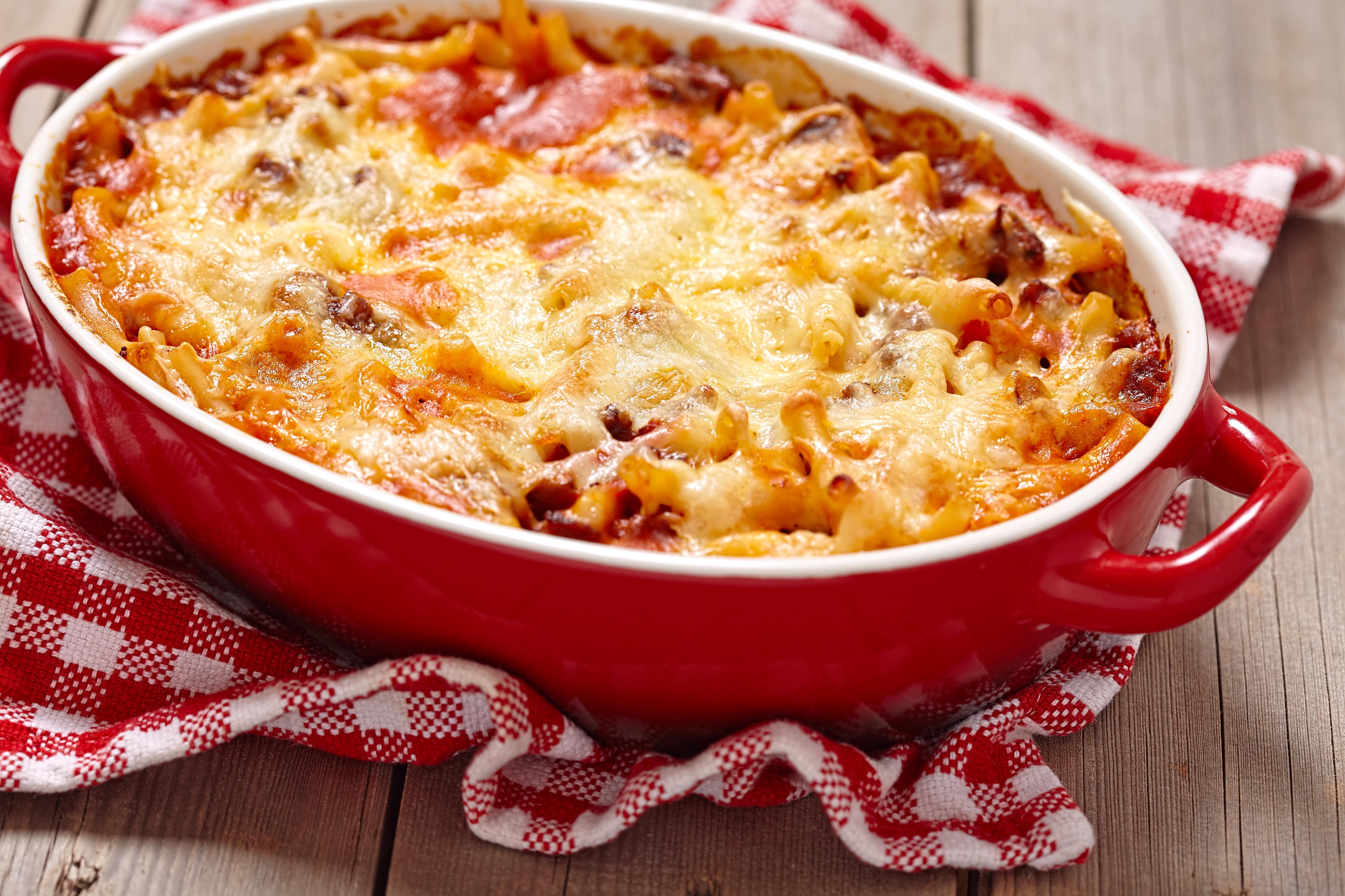 Запеченные макароны с баклажанами и мясом Запеченные макароны с баклажанами и мясом
